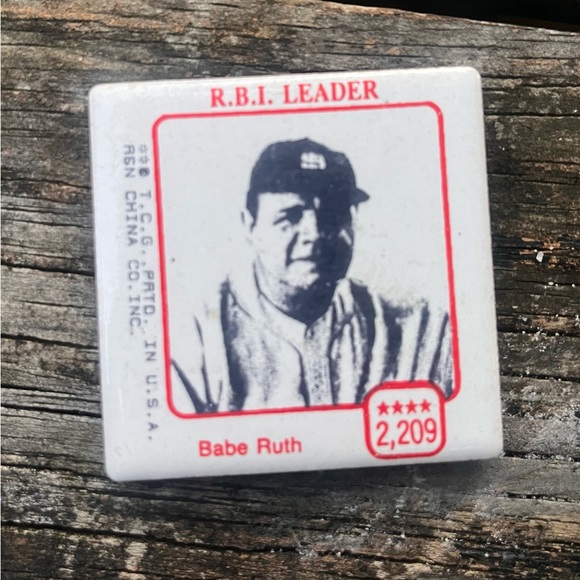 BUNDLE OF VINTAGE BASEBALL HALL OF FAME COOPERSTOWN MAGNETS (10) - Picture 2 of 14